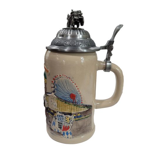 Detailed 3D relief of a brewery horse team on a 1.0L beer tankard